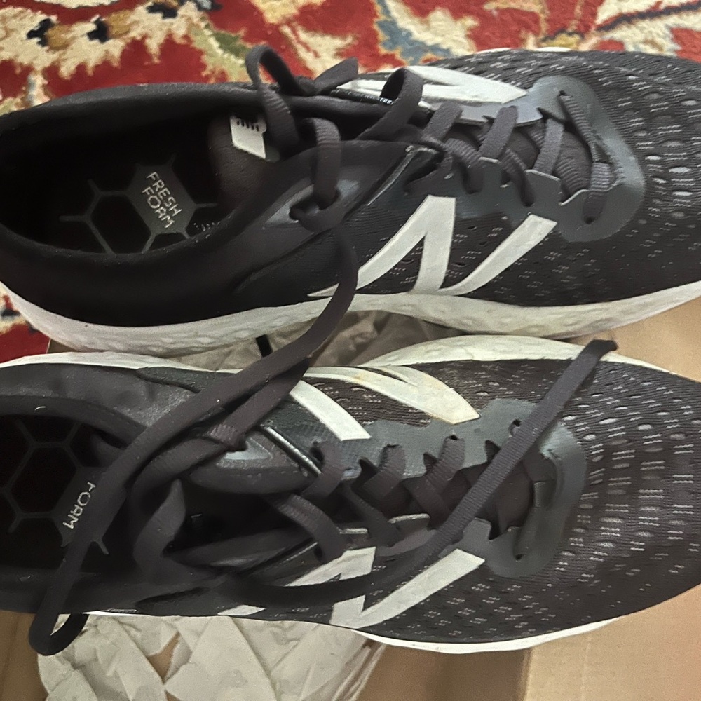 New Balance premium Cushioned running shoe.   Like new.